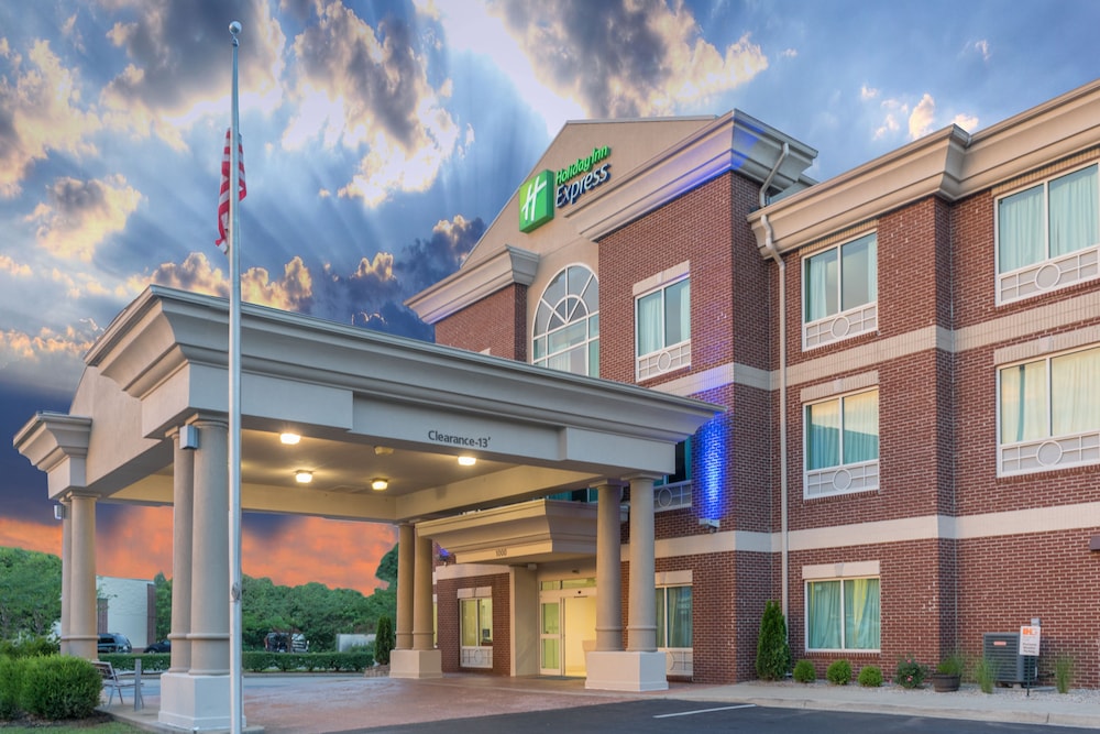 Primary image, Holiday Inn Express Hotel & Suites Frankfort, an IHG Hotel