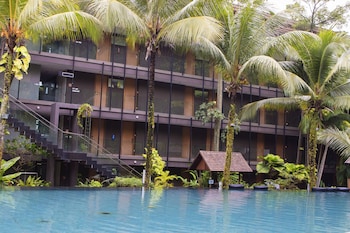 Siloso Beach Resort Sentosa Reviews Photos Rates Ebookers Com Siloso Beach Resort Sentosa Reviews Photos Rates Ebookers Com