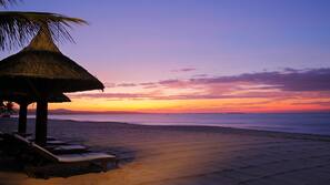 Private beach, sun-loungers, beach umbrellas, beach towels