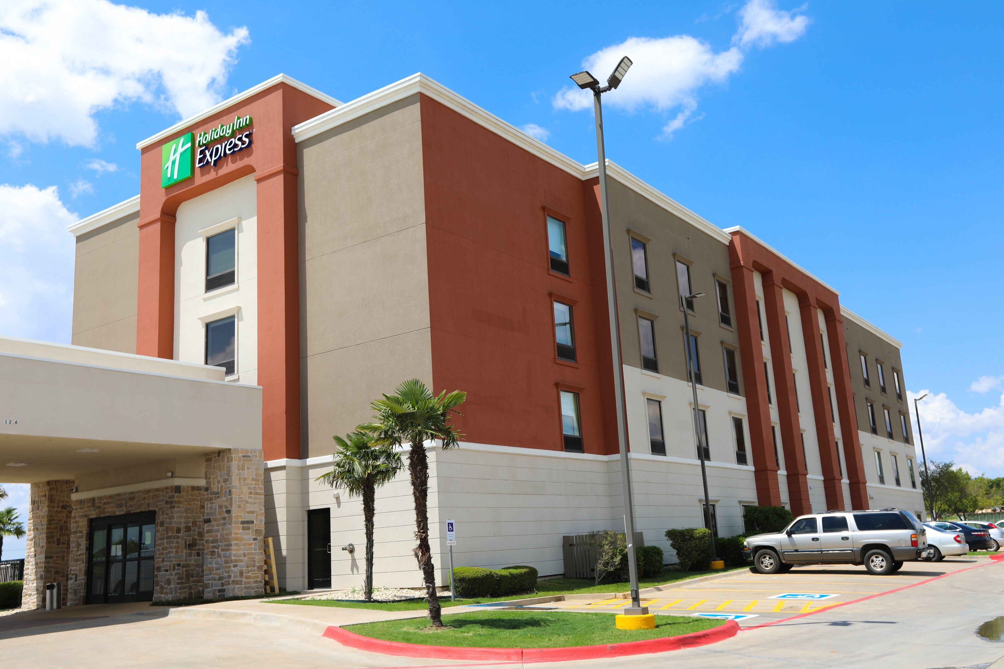 Holiday Inn Express Hillsboro I-35 An Ihg Hotel In Hillsboro Tx Expedia