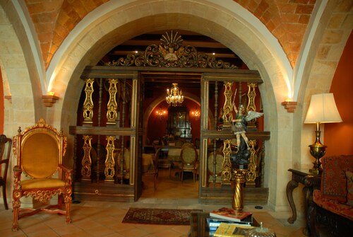 Hotels Near Universidad De San Francisco Xavier De