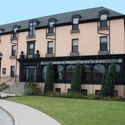 10 Best Hotels Closest To Lambeau Field In Green Bay For 2018 Expedia St Brendan S Inn