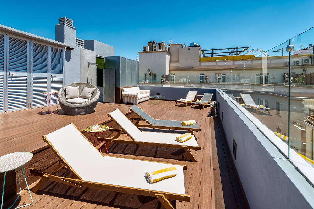 マリポサ ホテル マラガ 口コミ 部屋写真 料金 お得情報 エクスペディア