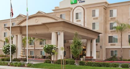 Holiday Inn Express Hotel & Suites River Park, an IHG Hotel
