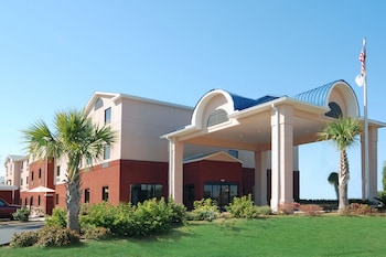 Comfort Inn Suites Chipley Chipley 94 Room Prices Reviews Travelocity