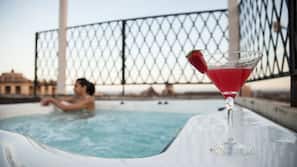 Outdoor spa bath