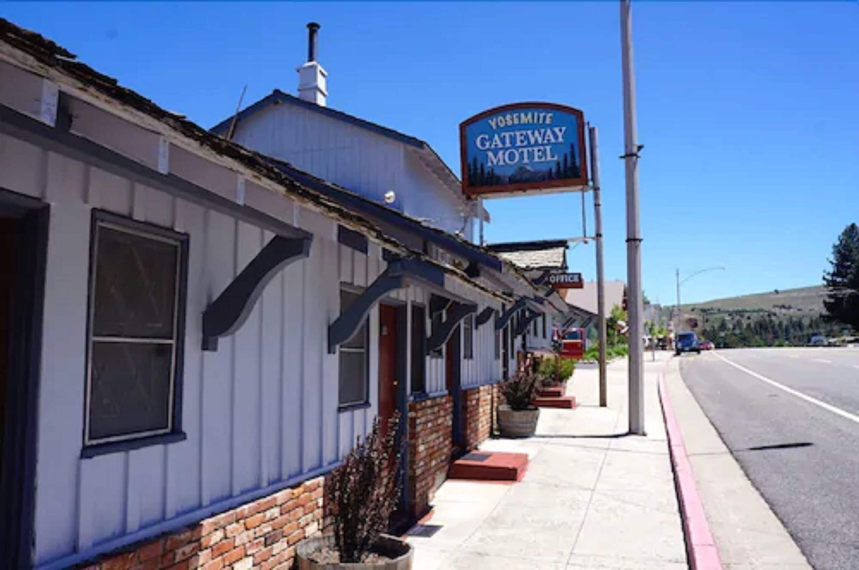 Yosemite Gateway Motel in Lee Vining, United States
