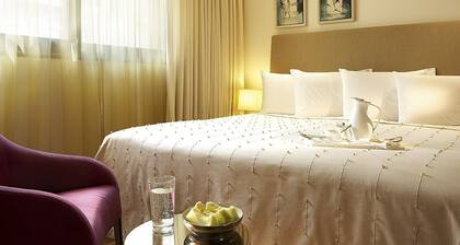 Daios Luxury Living