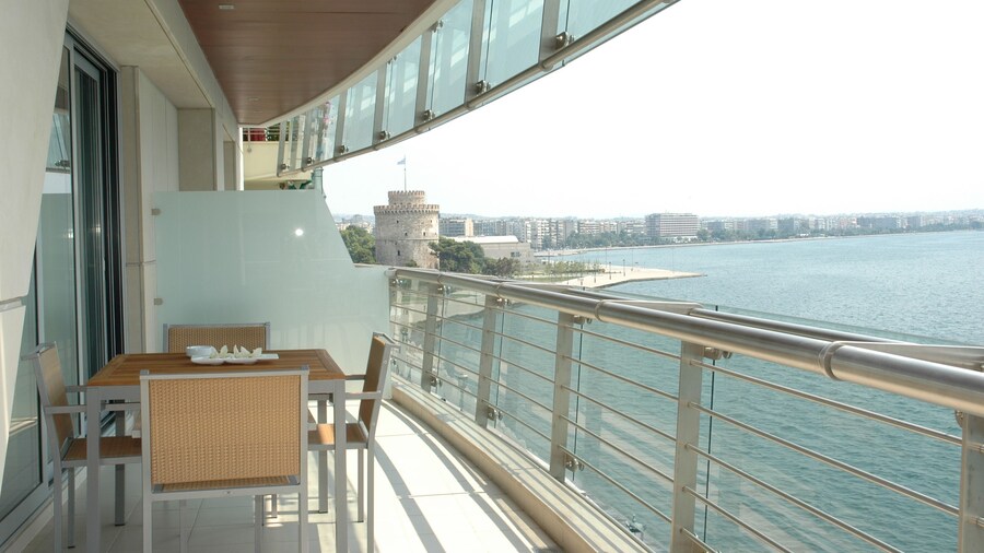 Daios Luxury Living