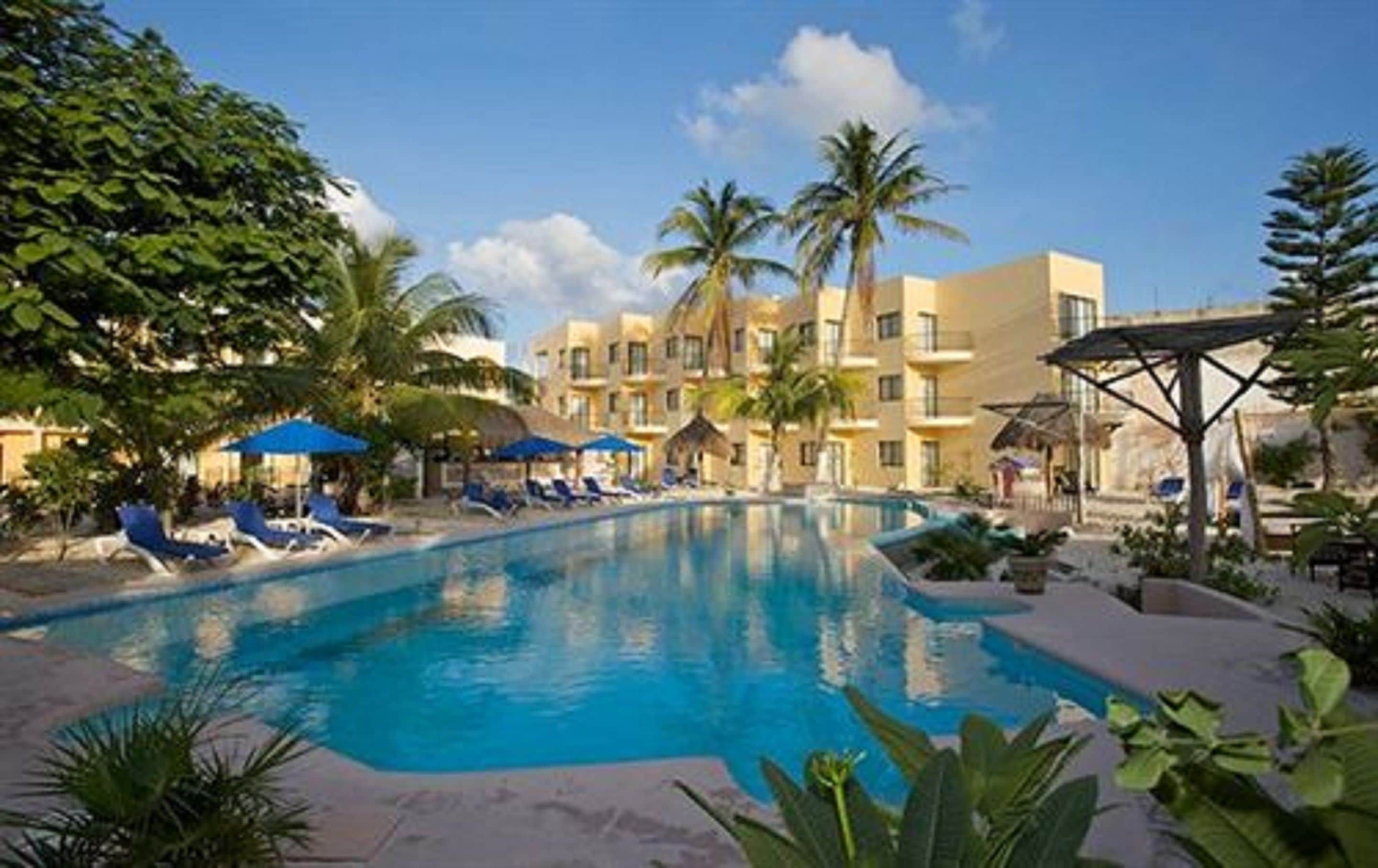 Hotel Posada Del Mar In Cancun Mexico Expedia