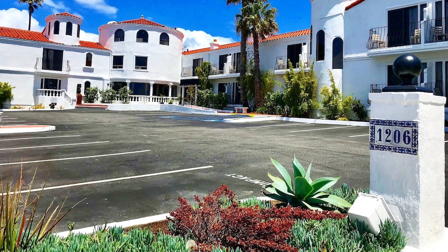 Masterpiece Hotel