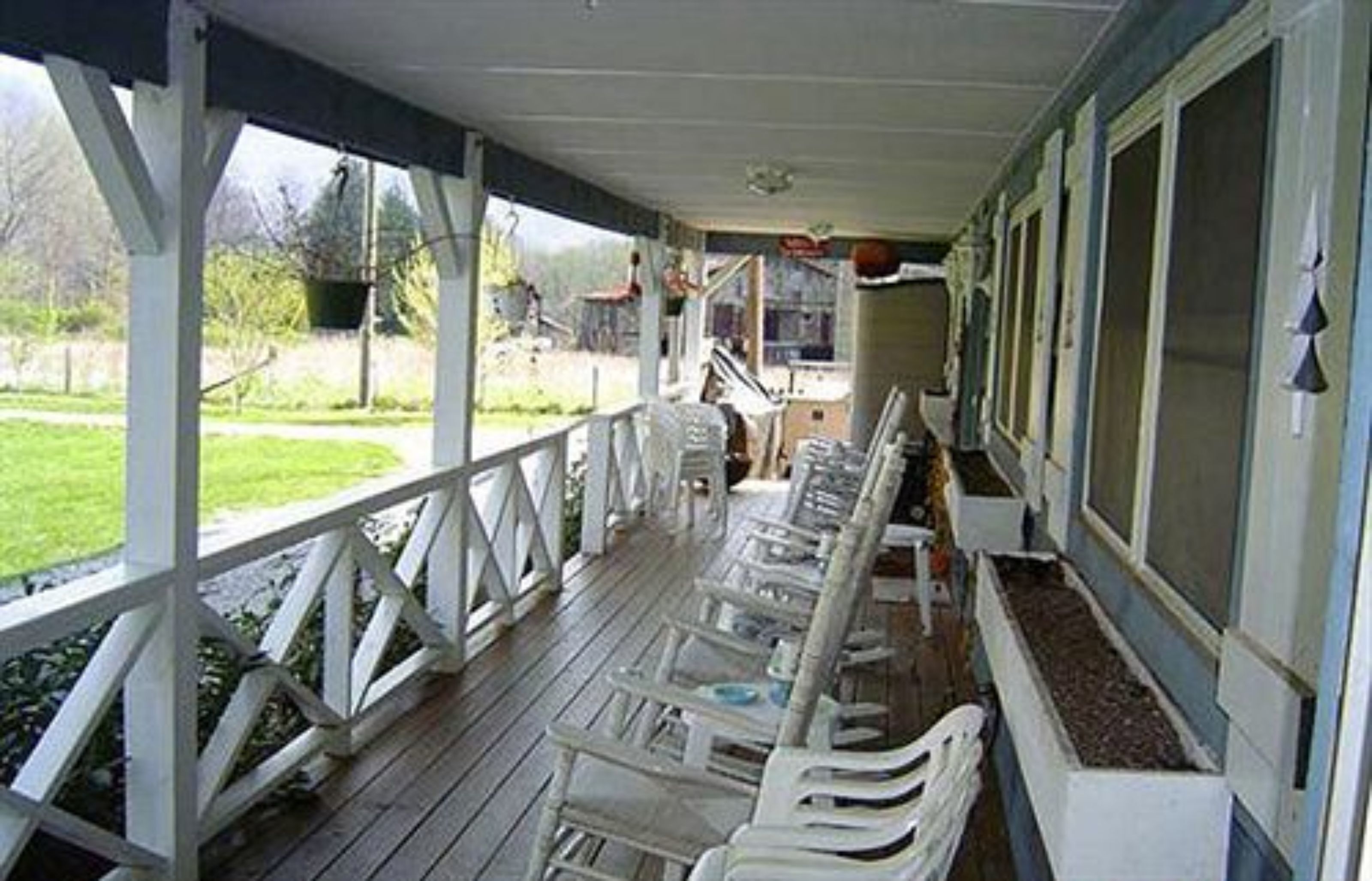 Misty Mountain Ranch B&B and Cabins in Maggie Valley, United States