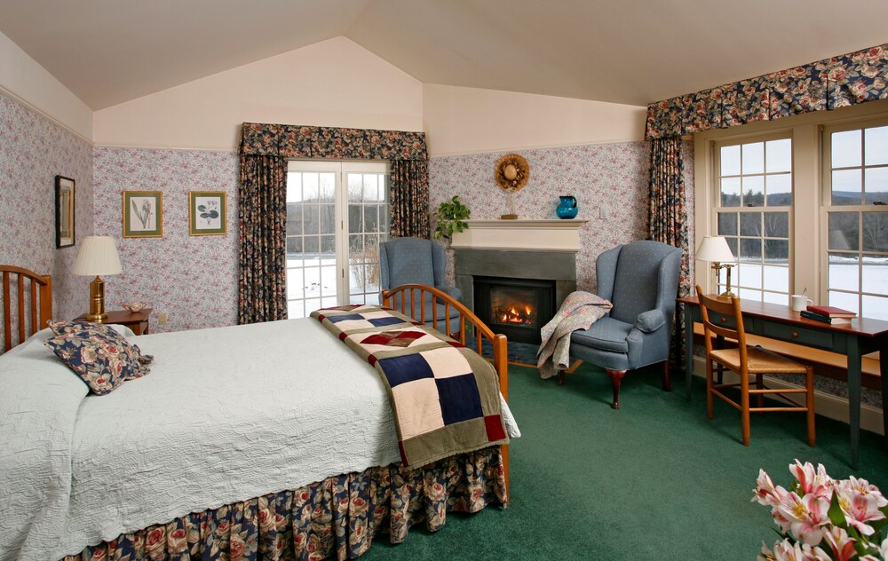 Chesterfield Inn in West Chesterfield Best Rates & Deals on Orbitz