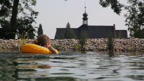 Udendørs pool, en naturpool