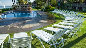 3 outdoor pools