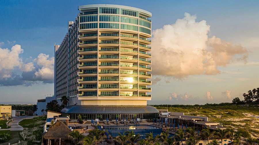 Seadust Cancun All Inclusive Family Resort