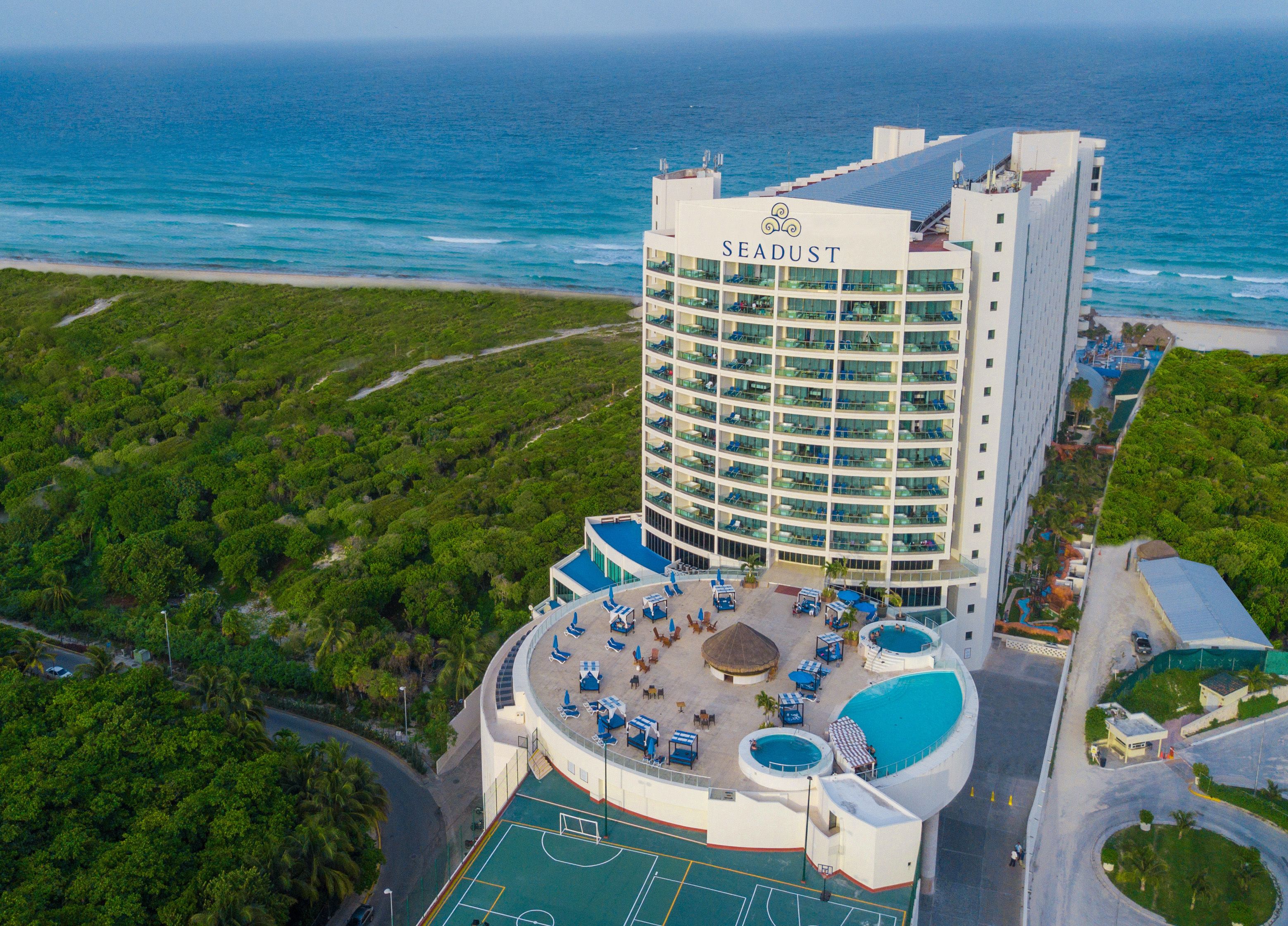 Seadust Cancun All Inclusive Family Resort In Cancun Expedia