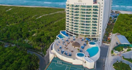 Seadust Cancún All Inclusive Family Resort