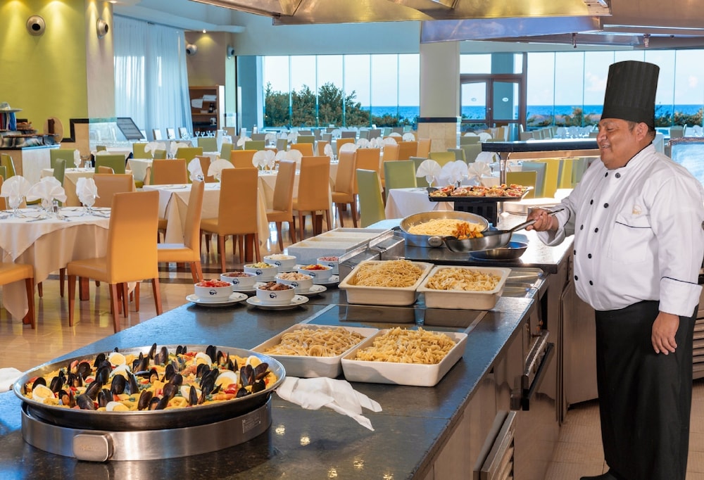 Grand Sirenis Riviera Maya Resort & Spa - All Inclusive in Akumal ...