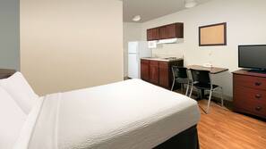 Desk, iron/ironing board, free WiFi, bed sheets