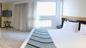 Egyptian cotton sheets, premium bedding, down duvet, pillow top beds