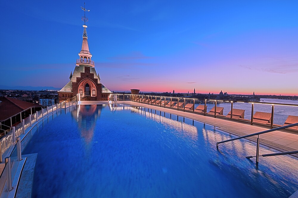 the Hilton Molino Stucky Venice the Hilton Molino Stucky Venice