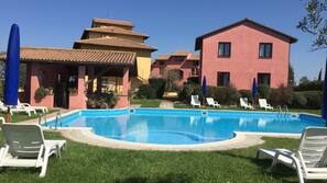 Piscina all'aperto