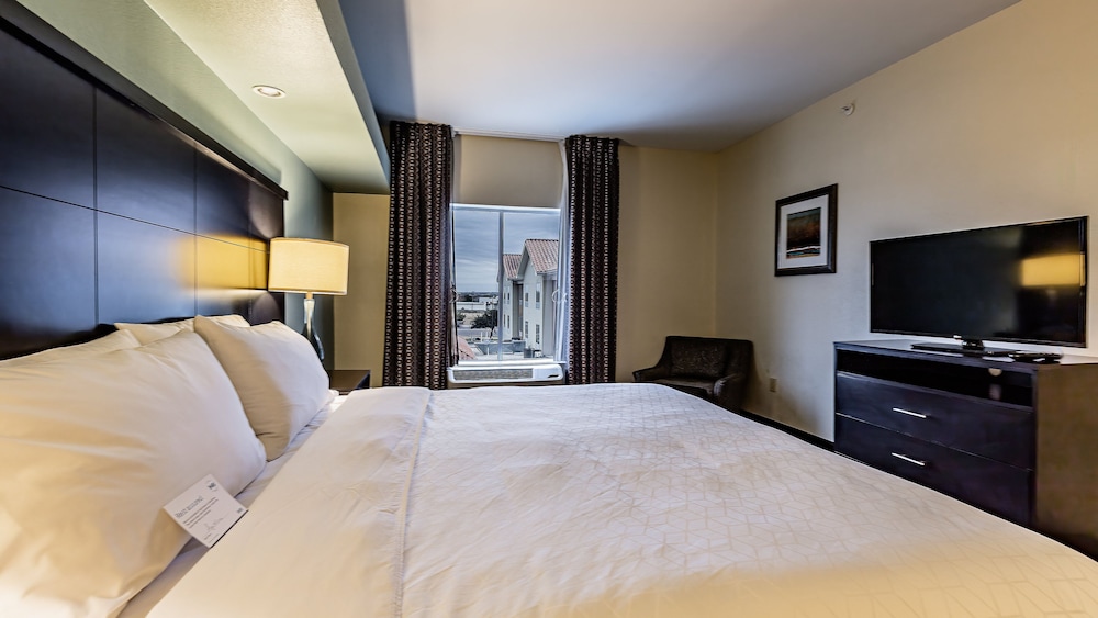 Staybridge Suites Laredo International Airport, an IHG Hotel