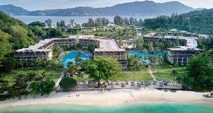 Phuket Marriott Resort & Spa, Merlin Beach