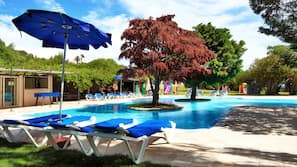 2 piscine all'aperto