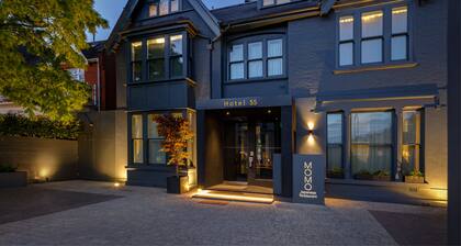 Hotel 55