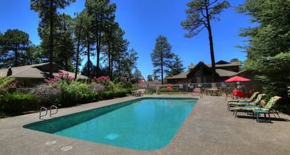 Majestic Mountain Inn