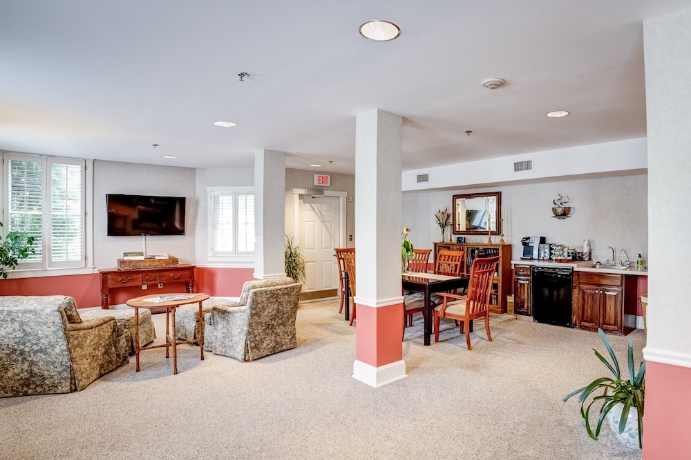 The Inn at Camden Place, Camden Room Prices & Reviews Travelocity