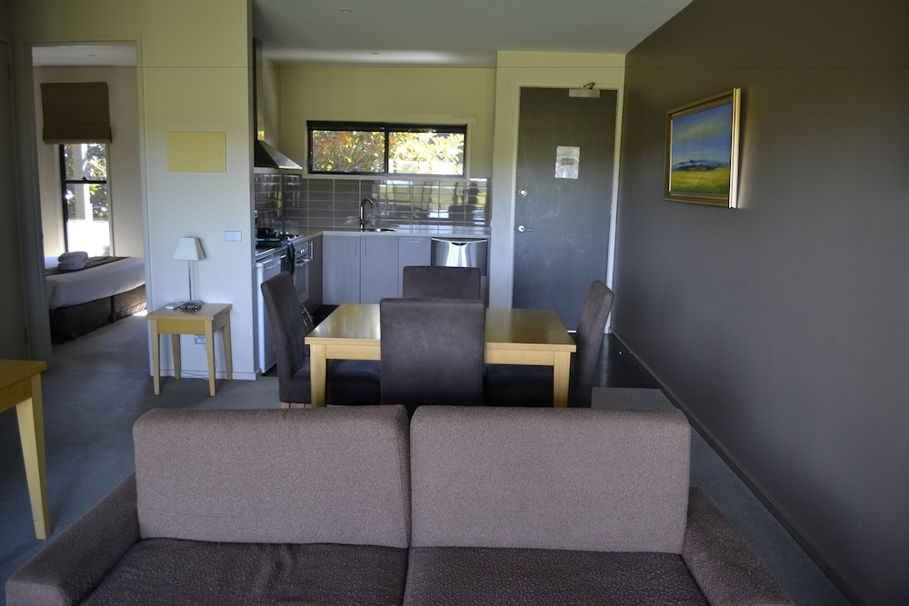 Barwon Heads Resort at 13th Beach AU280 Deals & Reviews (Connewarre