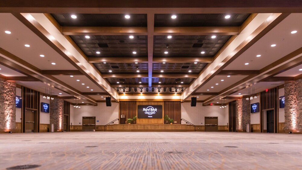 Hard Rock Hotel And Casino Tulsa Tulsa 162 Room Prices Reviews hard-rock-hotel-and-casino-tulsa-tulsa-162-room-prices-reviews