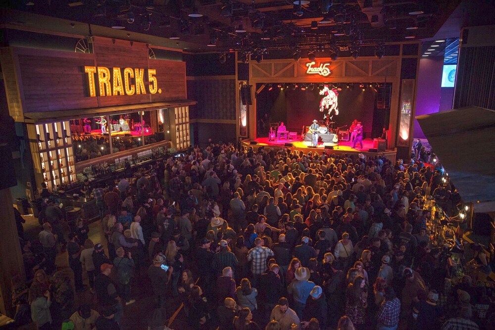 Hard Rock Hotel and Casino Tulsa in Tulsa Best Rates & Deals on Orbitz