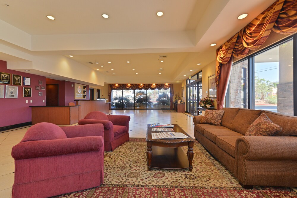 Comfort Inn & Suites Las Vegas - Nellis