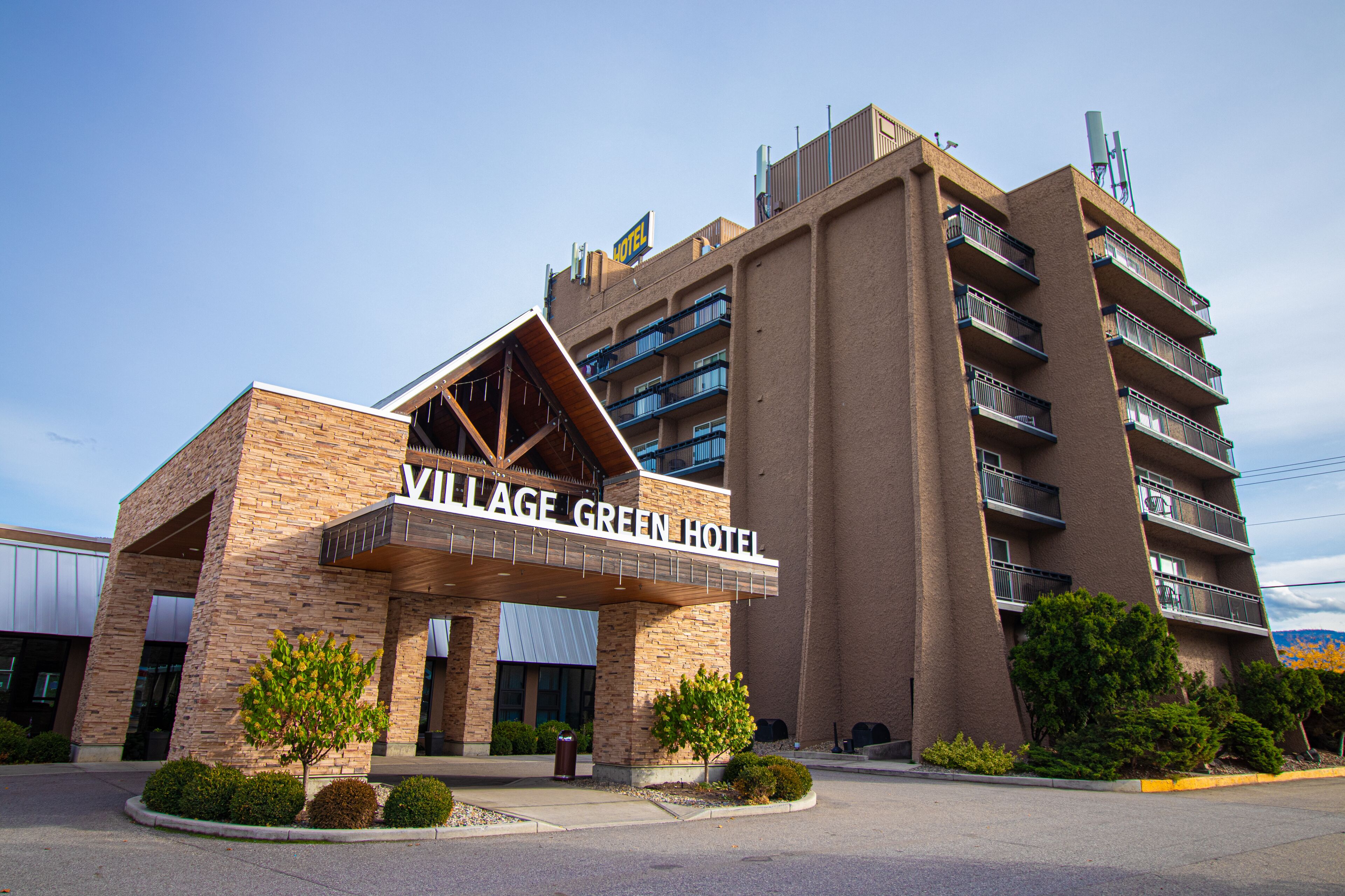 Village Green Hotel in Vernon, Canada