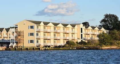 Waterside Inn