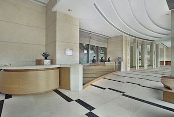 Rambler Oasis Hotel Reviews Photos Rates Ebookers Com