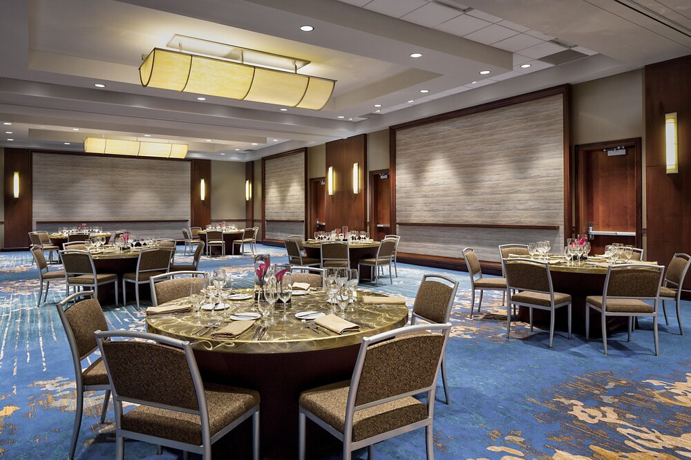 The Westin Memphis Beale Street in Memphis | Best Rates & Deals on Orbitz