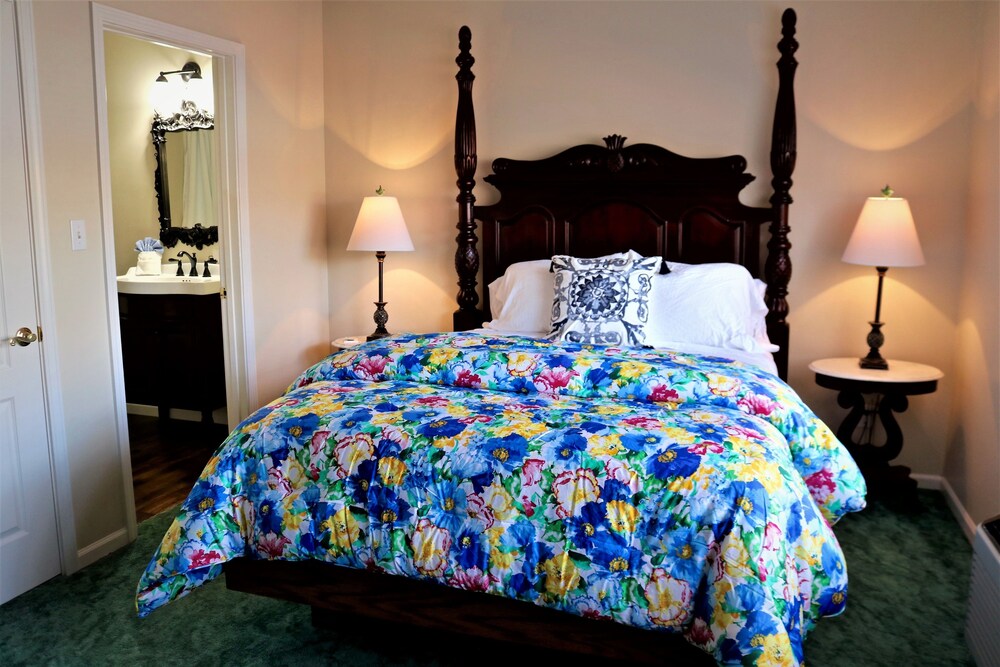 Bradford House Bed & Breakfast in Branson Best Rates & Deals on Orbitz
