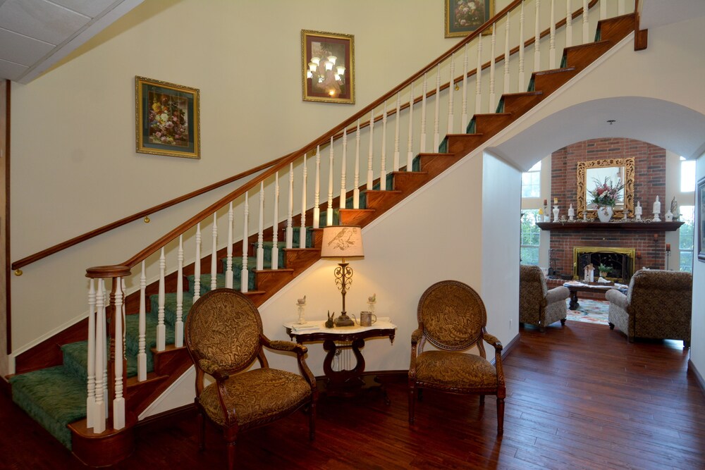 Bradford House Bed & Breakfast in Branson Best Rates & Deals on Orbitz