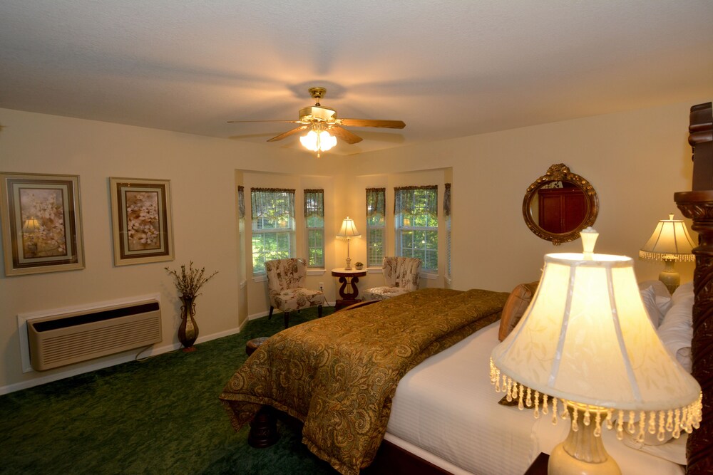 Bradford House Bed & Breakfast in Branson Best Rates & Deals on Orbitz