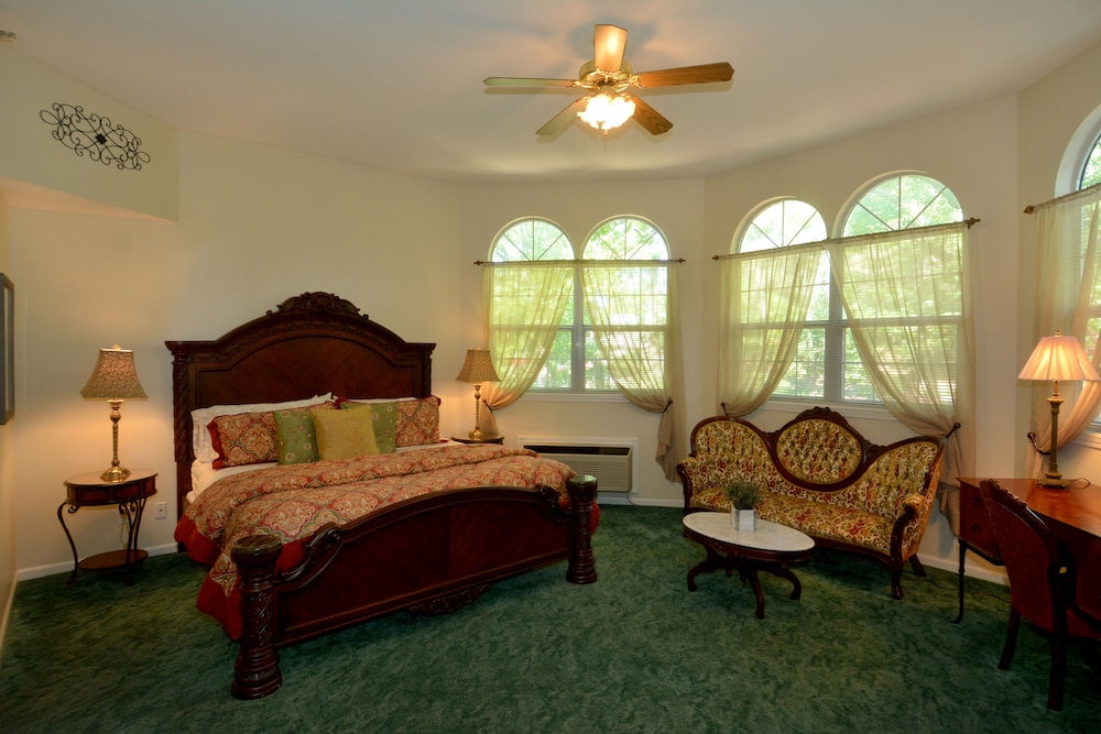 Bradford House Bed & Breakfast in Branson Best Rates & Deals on Orbitz