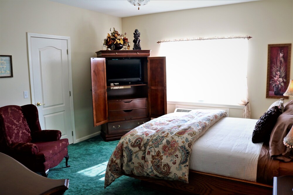 Bradford House Bed & Breakfast in Branson Best Rates & Deals on Orbitz