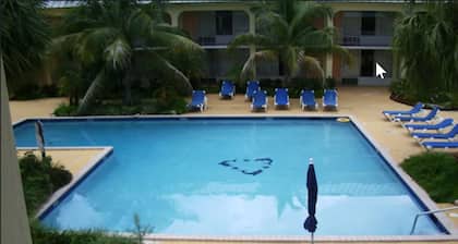 Royal Islander Hotel
