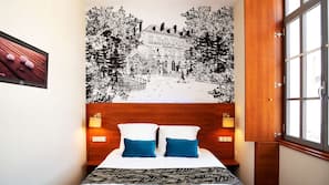 Minibar, in-room safe, individually decorated, individually furnished