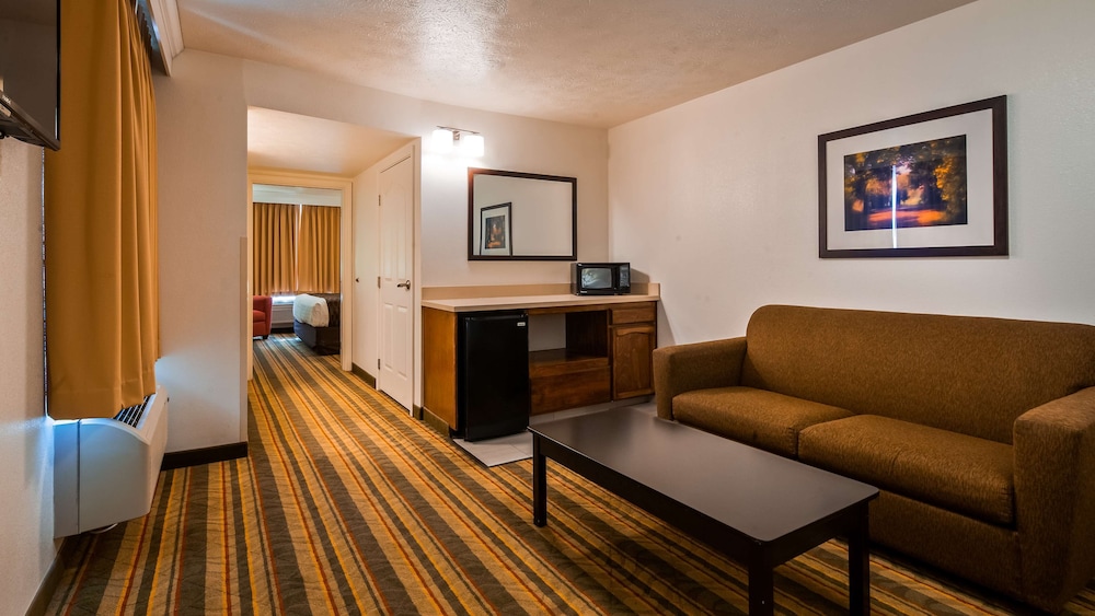 Best Western Visalia Hotel