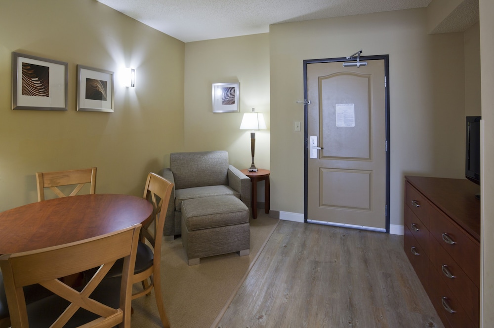 Holiday Inn Hotel & Suites Maple Grove Nw Mpls-Arbor Lks, an IHG Hotel